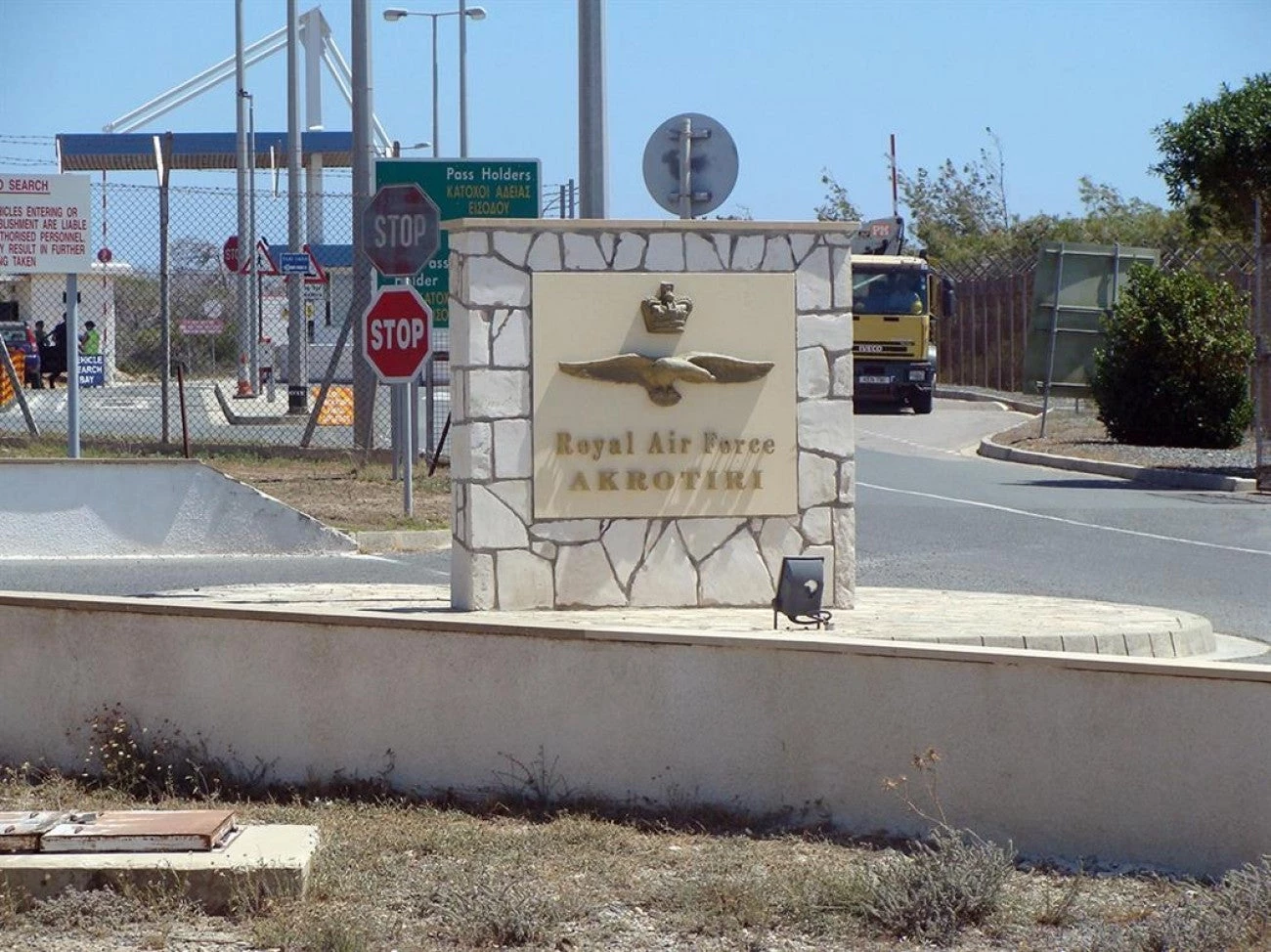 Φεύγουν οι Βρετανικές βάσεις και ο τουρκικός κατοχικός Στρατός: Προωθούν ένταξη της Κύπρου στο ΝΑΤΟ!